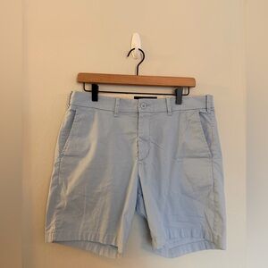 Abercrombie & Fitch Men’s Blue Classic Chino Shorts - Size 33